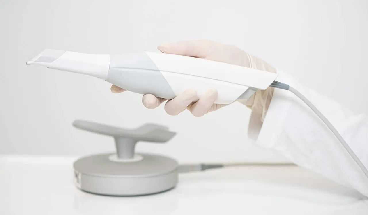 Scanner ottico intraorale per impronte digitali in 3D presso Studio Dentistico GTF